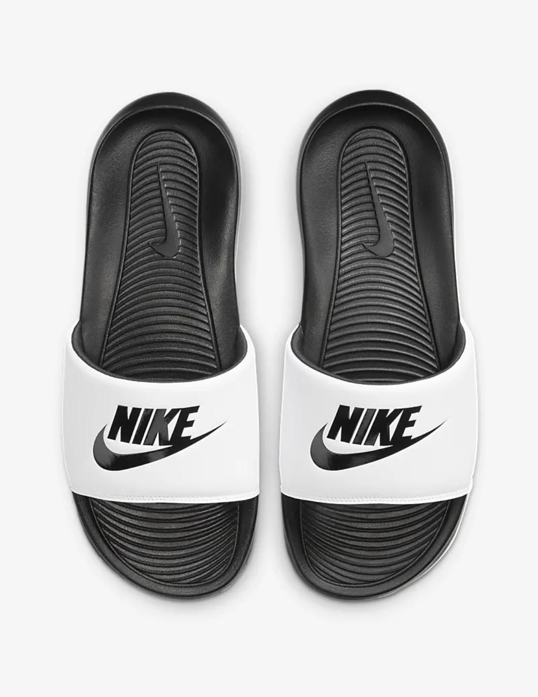  Chanclas Nike Victori One Slide Unisex Blanco/Negro