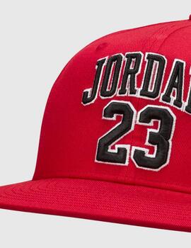 Gorra Jordan roja con logo para niño
